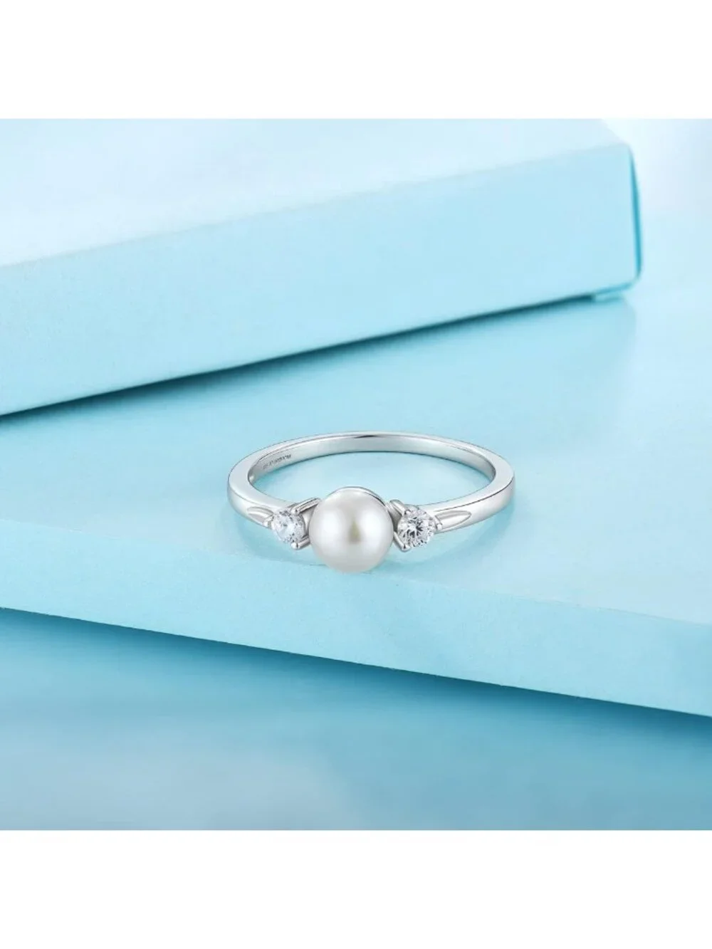 Elegant Pearl Ring in 925 Sterling Silver with Cubic Zirconia, Size 5-10